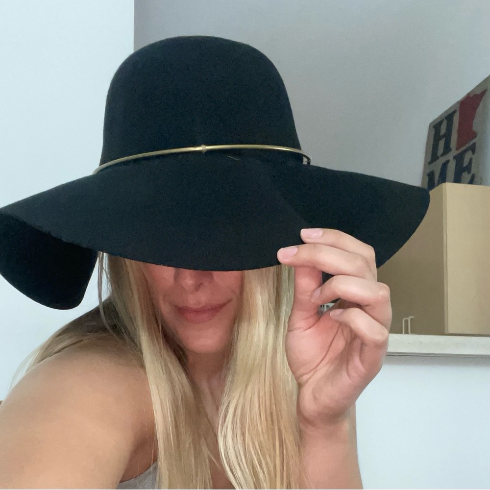 Floppy hat - Picture 5 of 5